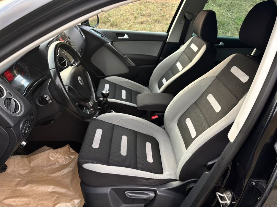 Vw Tiguan 2.0 TDI 140 c.p CBAB 2009 4 × 4 [ 4 Motion ]