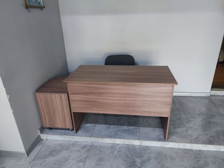 Мебель офисная, б/у