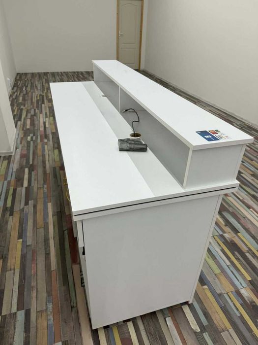 Рецепция в бял цвят