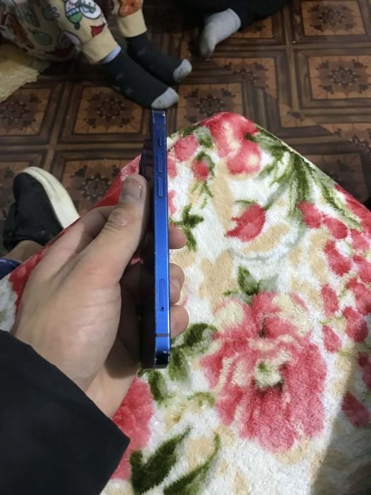 Vând urgent.   iPhone 12 128 GB baterie 82