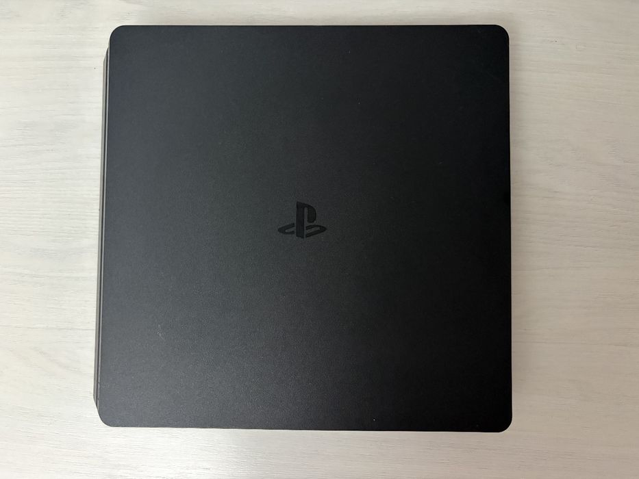 PlayStation 4 Slim
