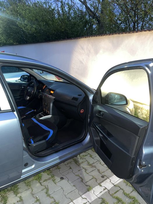 OPEL Astra 2011 — imagine 3