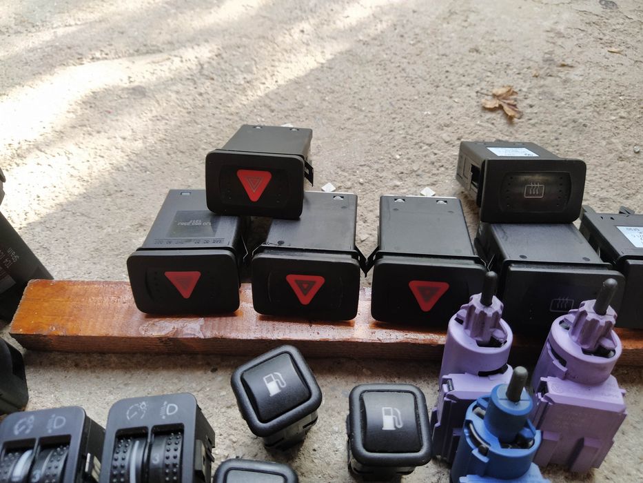 Bloc lumini Buton Avarii Dezaburire Luneta  ESP  Vw Bora Golf 4