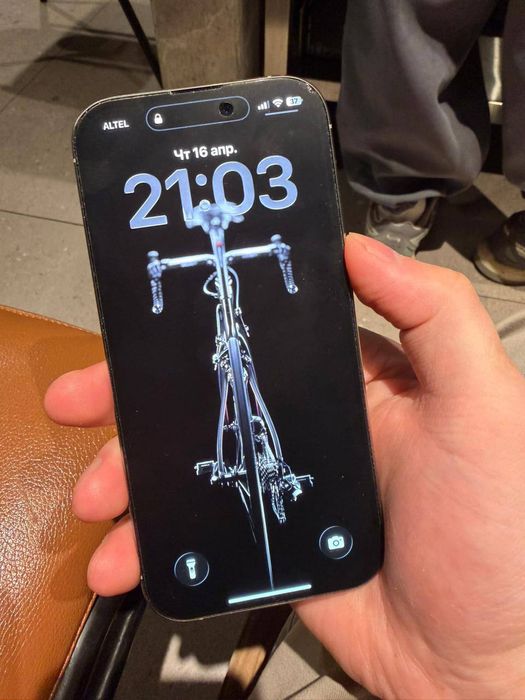 iPhone 16 pro 256gb 91akb