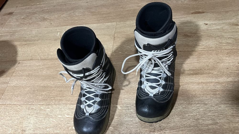Ботинки сноубордические 45р
