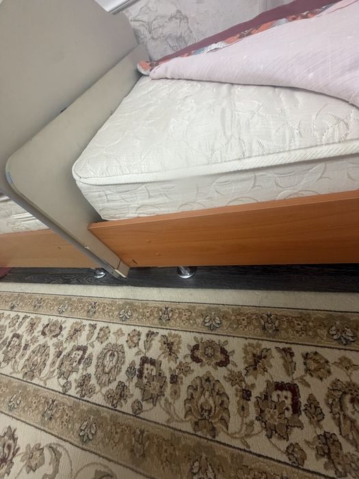 Продается кровать для детей подростков 2 штуки