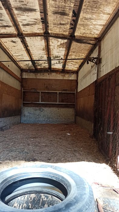 Ман 8.100 с лиценз за превоз на животни