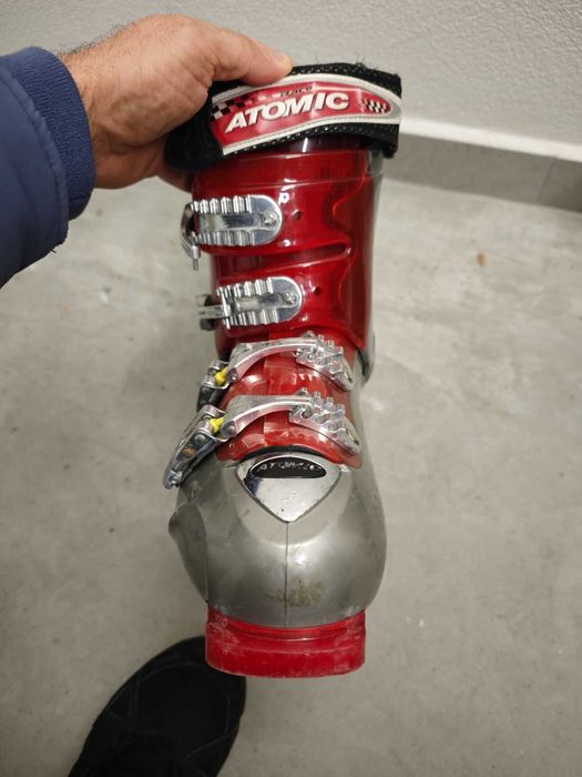 Ски обувки ATOMIC,много запазени