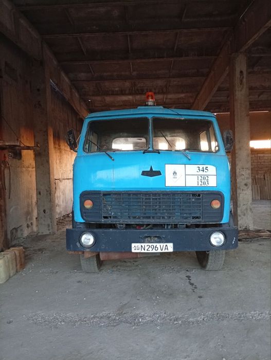 Маз бензавоз 1979 йил