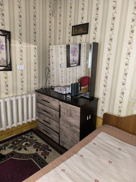 Продаю бу мебель...в хорошие состоянии 10 та предмет-для зала, спальни