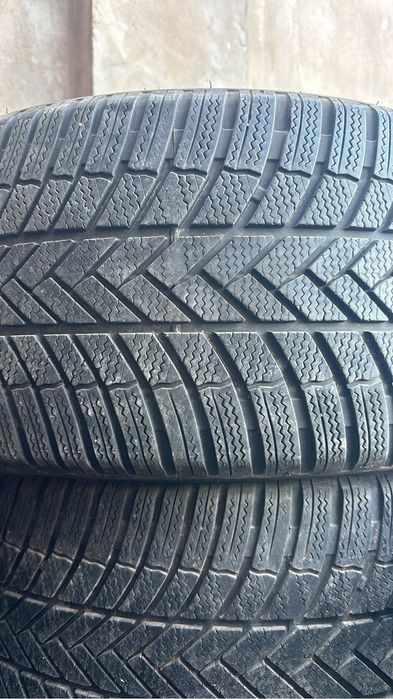 Шины 225/50/17 с Европы