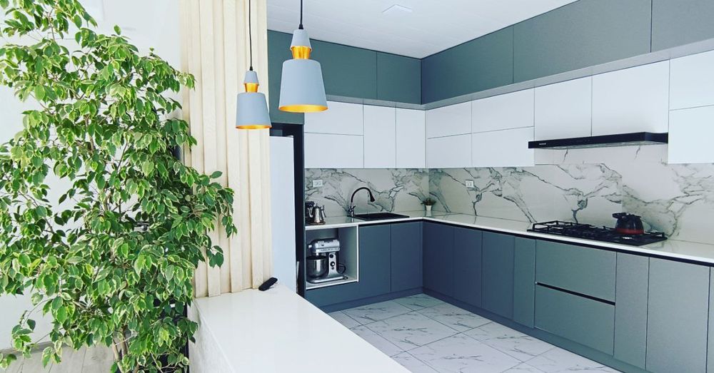 5 соток участка сотилади.