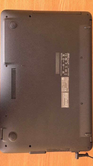 Laptop ASUS X540LA – Intel i3, SSD 240GB, Windows curat, stare bună