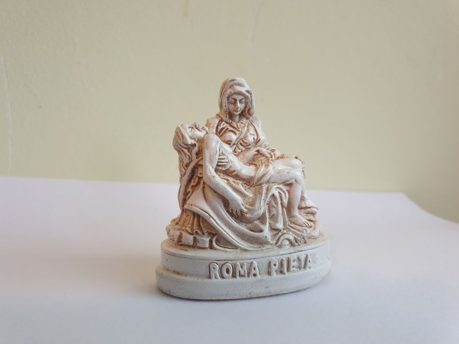 Miniatura italiana Pieta de Michelangelo ca noua