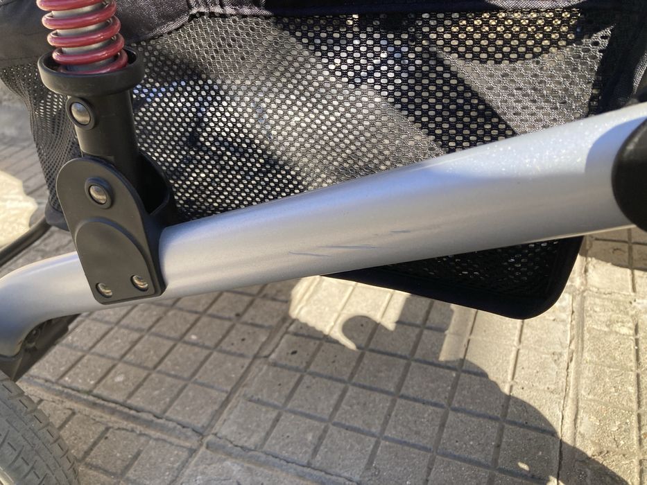 Бебешка количка.