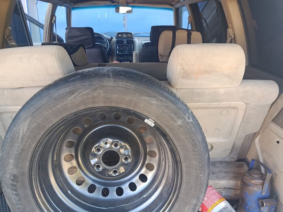 Продам мазду MPV 1998 года