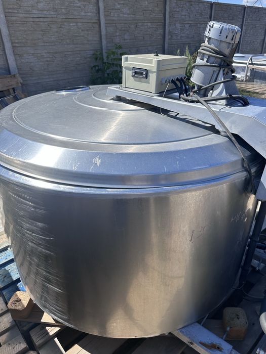 Охладитель  молока на 800 литров