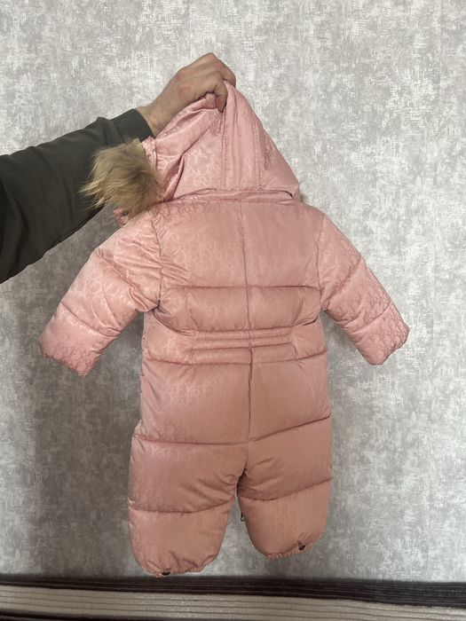 Продам детские комбенизоны