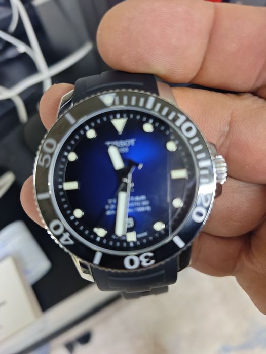 Продам часы tissot