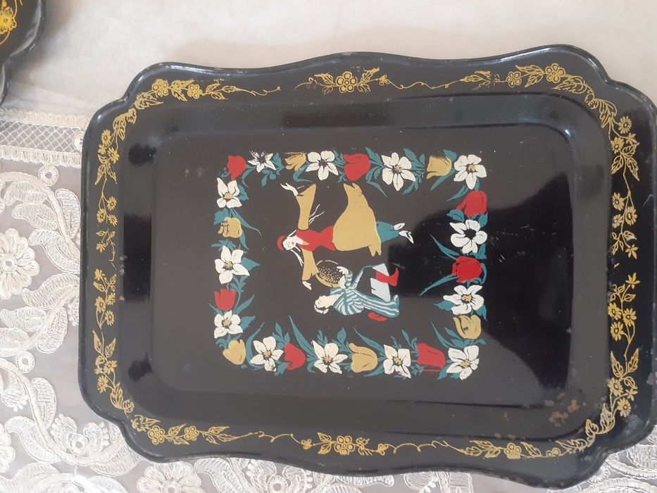 Продаётся железные подносы