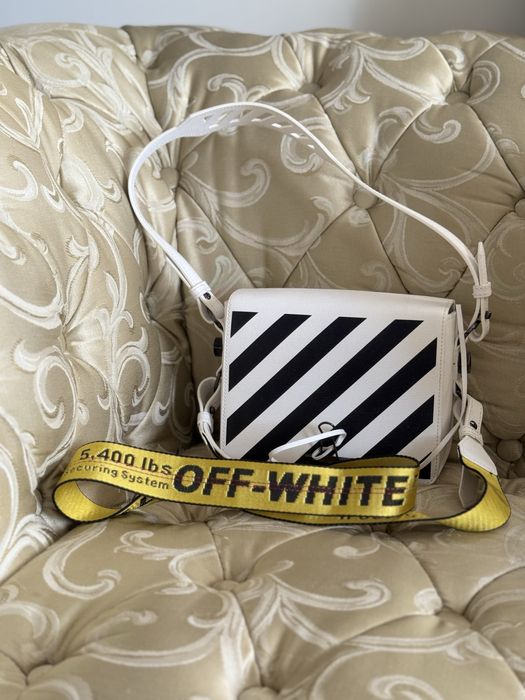 Vand set 4 piese  genti lux Gucci Chanel off-white originale