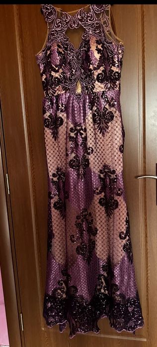 Дамска Рокля в лилав цвят