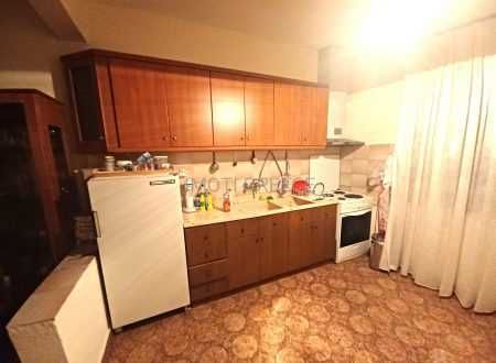 Продава 2 ет. къща с 160 м2 и двор 200 м2 в Аспровалта, Северна Гърция