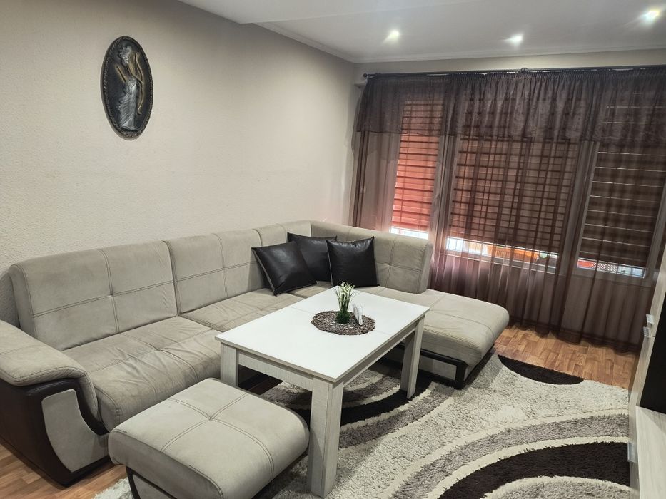 Дава се под наем Тристаен апартамент в Търговище, Запад 3 - 64 кв.м за 259.08 € - Снимка #11