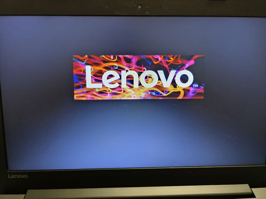 Laptop Lenovo 320-17IKB