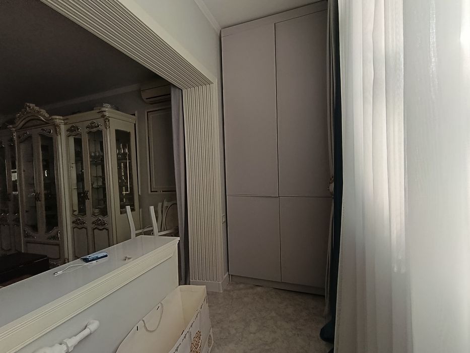 4комн кв, 4 эт , 7мкр,51 д, молоч кух