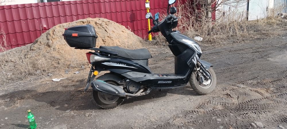 Продам м8 скутер