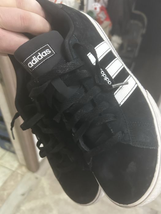 Adidasi adidas in stare foarte buna