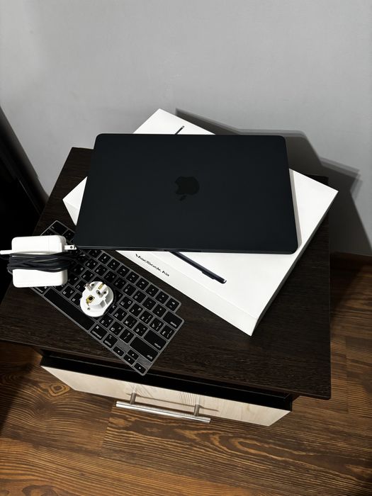 Macbook Air M2 2022