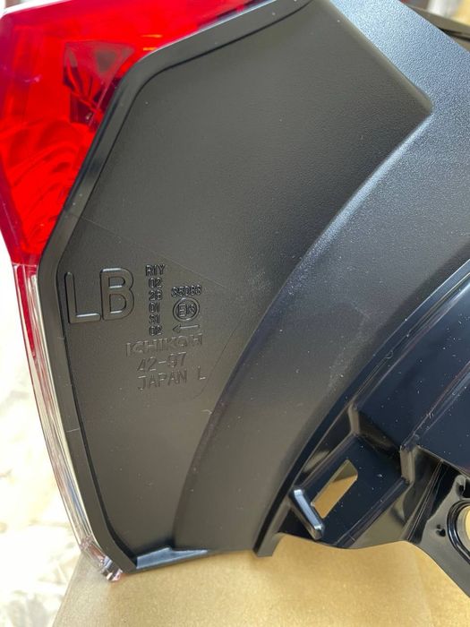 Фонарь в крыло на Рав4 2019/23(Оригинал)