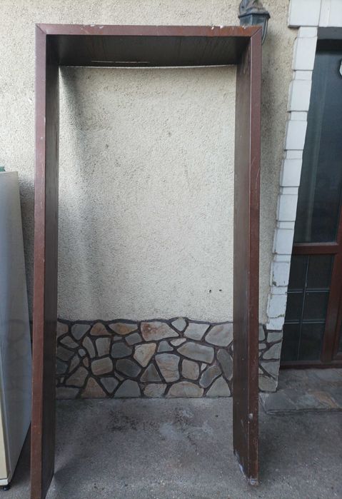 Желязна врата с каса и насрещна каса за обръщане