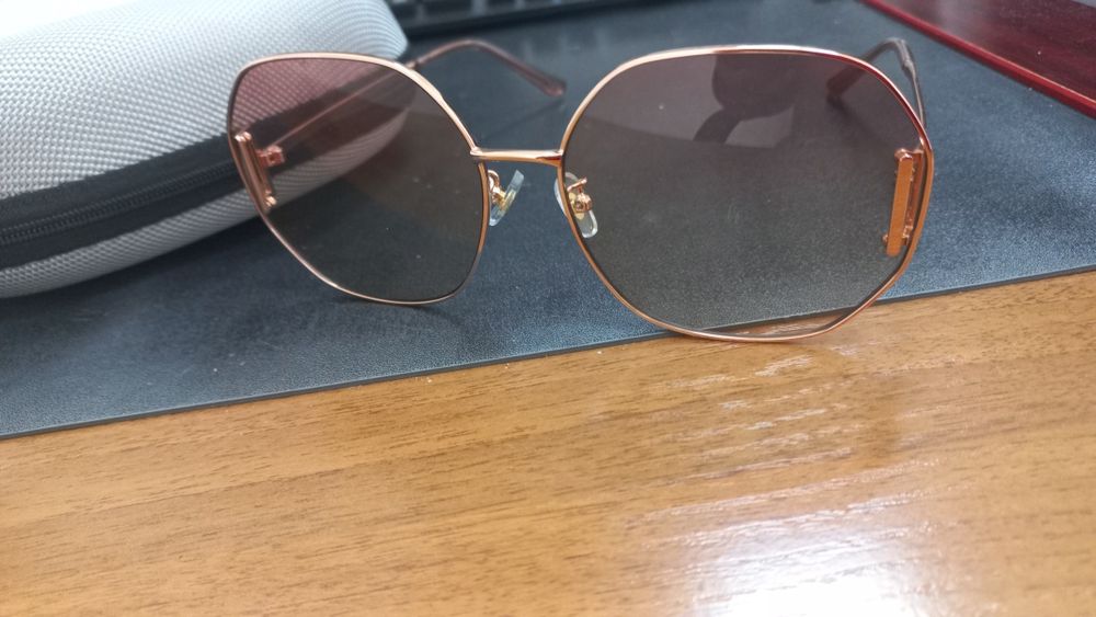 Продам солнцезащитные очки