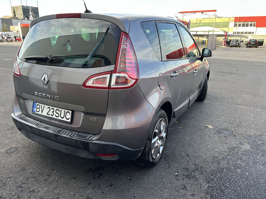 Renault Scenic 3–2011 -1.5 DCi—185000 km