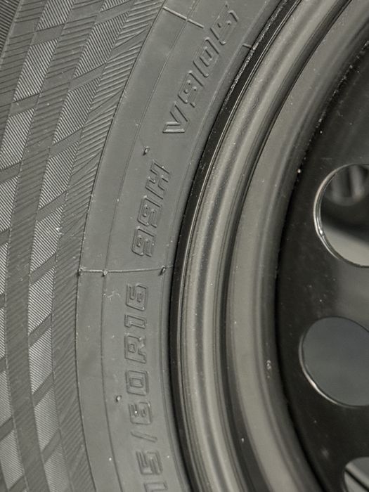 Set roti iarna Yokohama pentru Suzuki S-Cross/SX4/Vitara  205/60/16 99H