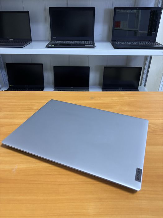 Lenovo IdeaPad 14IGL05