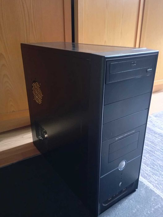 Carcase pc ATX 30 lei/buc