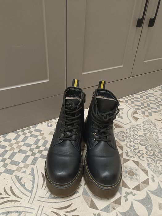 Бесплатно размер Хs, ботинка 34