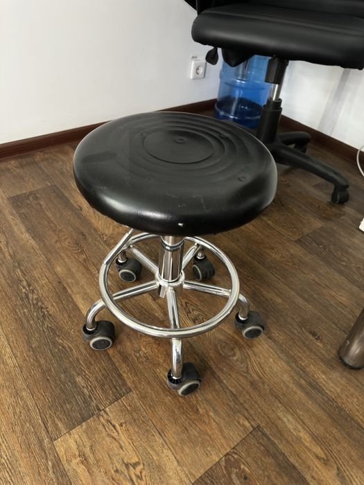 Стулья для бьюти сферы бу