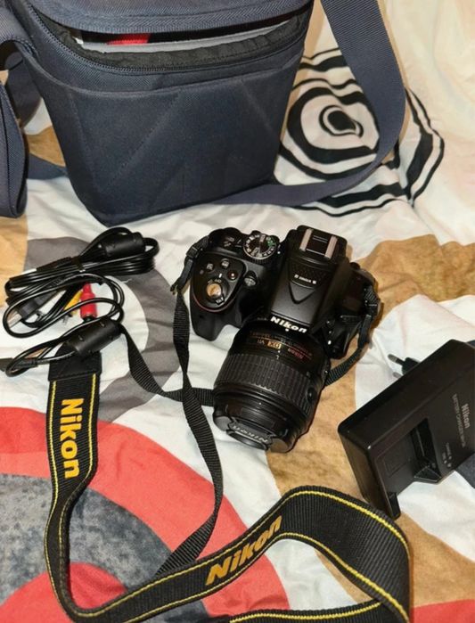 Nikon D5300 cu geanta