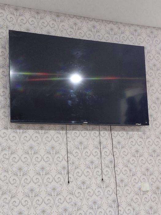 Продам телевизор на запчасти