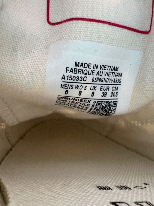 Чисто нови кецове Converse