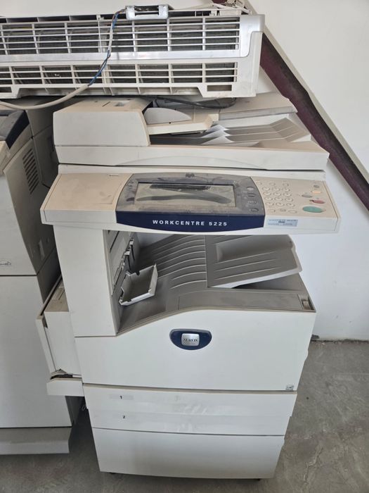 продам 2 офисных принтера