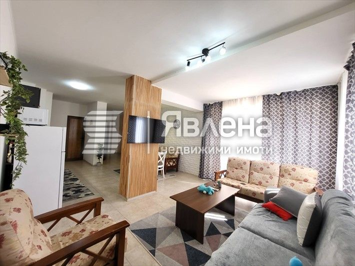 Продава се Тристаен апартамент в Свети Влас - 131 кв.м за 1031 €/кв.м - Снимка #1