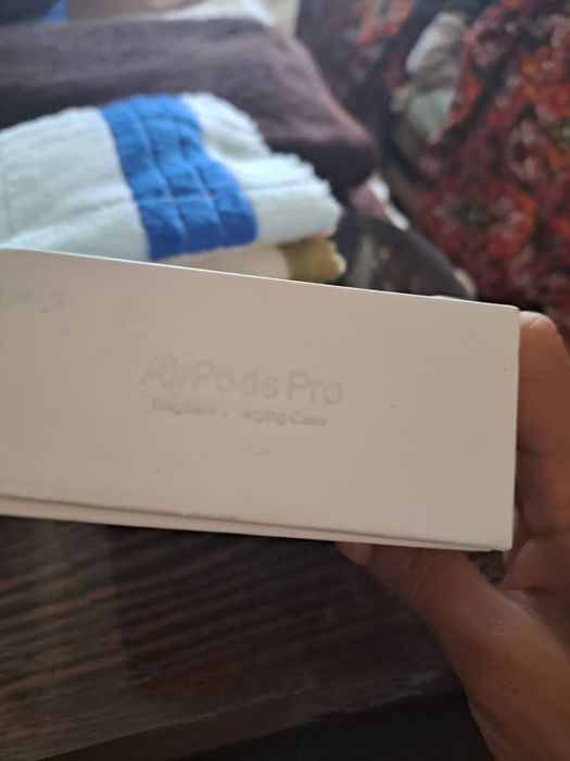 AirPodsPro 2 Holati yangi ishlatilmagan dakument karopkasi bor