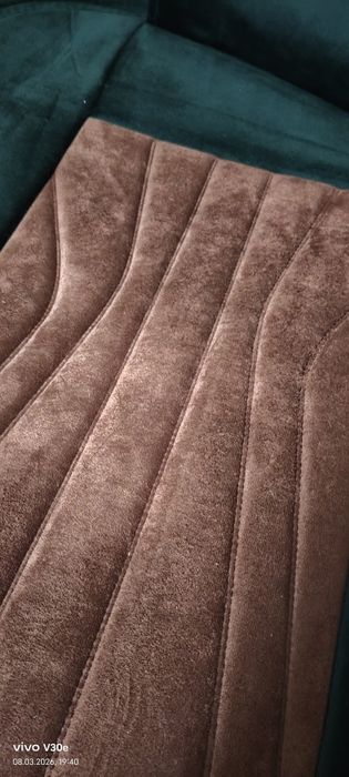 Продам комплект чехлов и поликов на Тойота Камри