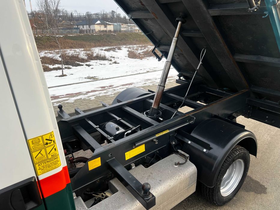 Iveco Daily 35C 17 - basculabila pe cutie / sateliti blocabili